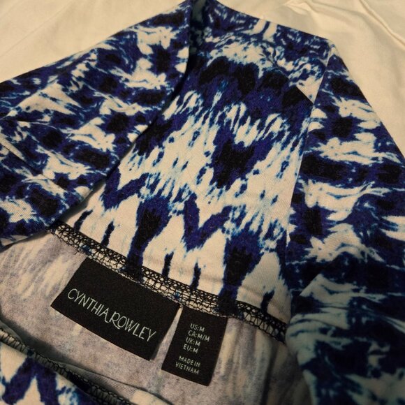 Skirt - Picture 2 of 3